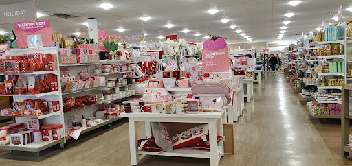 Department Store «T.J. Maxx & HomeGoods», reviews and photos, 221 N West End Blvd, Quakertown, PA 18951, USA