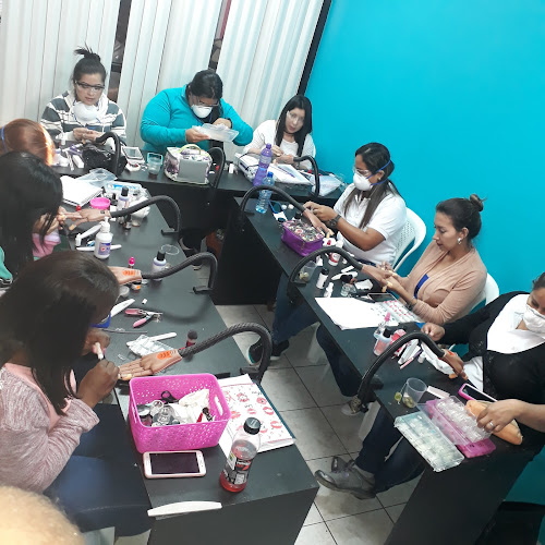 Opiniones de Bless Nails Ecuador en Guayaquil - Centro comercial