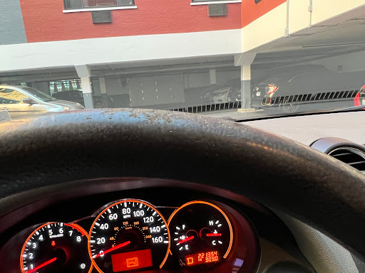 Auto Body Shop «B & L Automotive Repairs Inc», reviews and photos, 3830 N Kedzie Ave, Chicago, IL 60618, USA