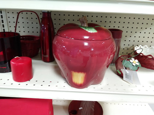 Thrift Store «Goodwill», reviews and photos