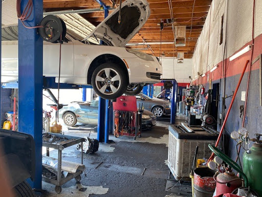 Transmission Shop «AAMCO Transmissions & Total Car Care», reviews and photos, 12036 N Cave Creek Rd, Phoenix, AZ 85020, USA