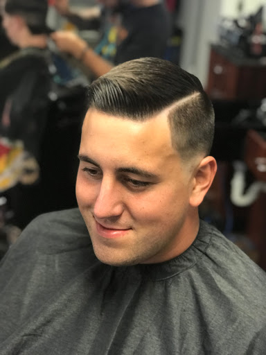 Barber Shop «Brians man cave barbershop», reviews and photos, 3975 N Mt Juliet Rd, Mt Juliet, TN 37122, USA