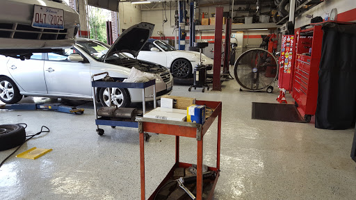 Auto Repair Shop «Carsplus Tire & Auto Service», reviews and photos, 27 63rd St, Westmont, IL 60559, USA