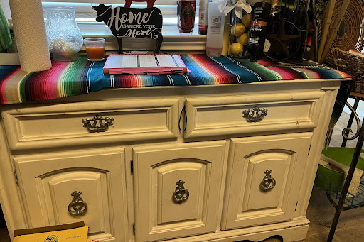 Thrift Store «Community Thrift Stores», reviews and photos, 1047 SE Military Dr, San Antonio, TX 78214, USA