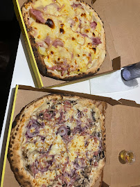 Plats et boissons du Pizzas à emporter Volcano Pizza à Diarville - n°3
