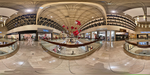 Shopping Mall «The Shops at Chestnut Hill», reviews and photos, 199 Boylston St, Chestnut Hill, MA 02467, USA