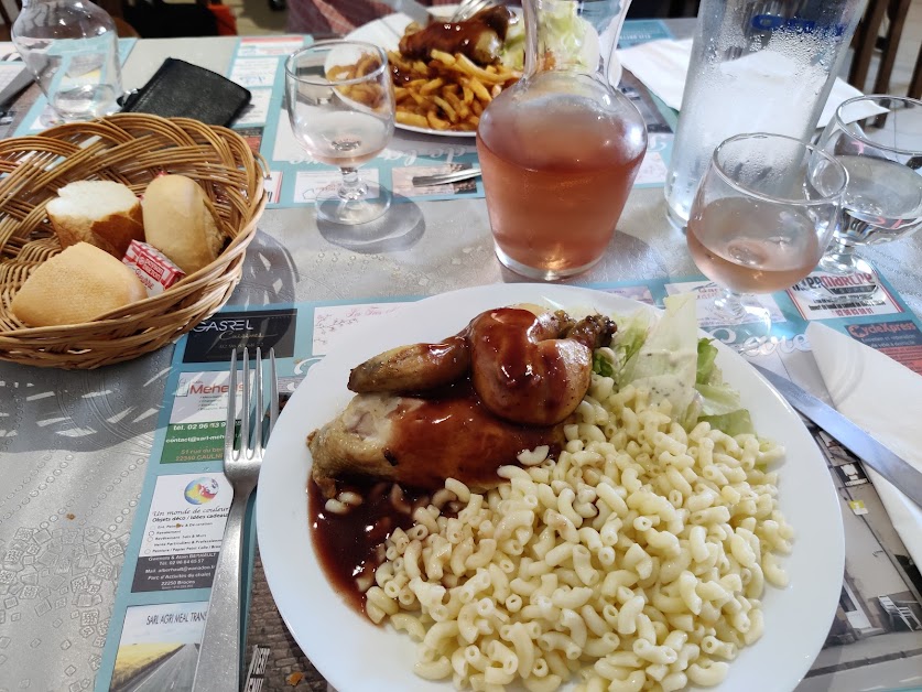 restaurant de la gare à Caulnes