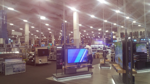 Electronics Store «Best Buy», reviews and photos, 11301 W Pico Blvd, Los Angeles, CA 90064, USA