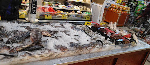 Supermarket «Lewis Fresh Market», reviews and photos, 2727 Grand Ave, Waukegan, IL 60085, USA