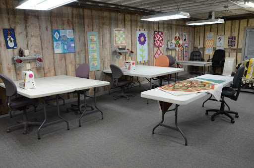 Quilt Shop «The Pickett Fence», reviews and photos, 100 W Blackhawk Ave, Prairie du Chien, WI 53821, USA