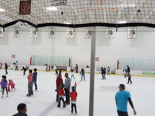 Community Center «Scott R. Triphahn Community Center & Ice Arena», reviews and photos, 1685 W Higgins Rd, Hoffman Estates, IL 60169, USA