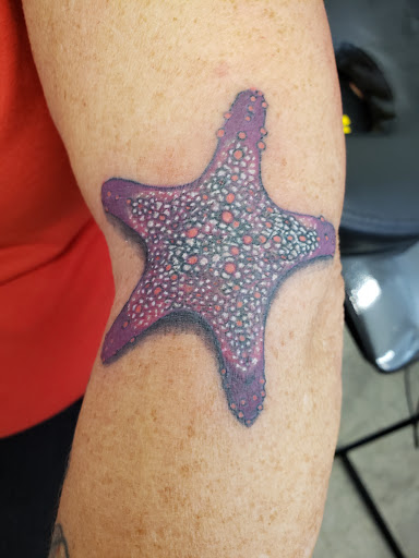 Tattoo Shop «Lifetime Tattoos», reviews and photos, 1410 Main St, Springfield, OR 97477, USA