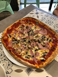 Plats et boissons du Restaurant italien Pizza Giovanni à Narbonne - n°2