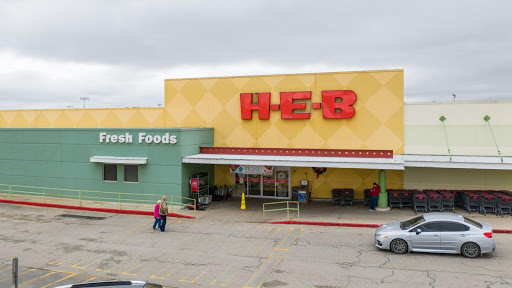 H-E-B Grocery, 1314 W Adams Ave, Temple, TX 76504, USA, 