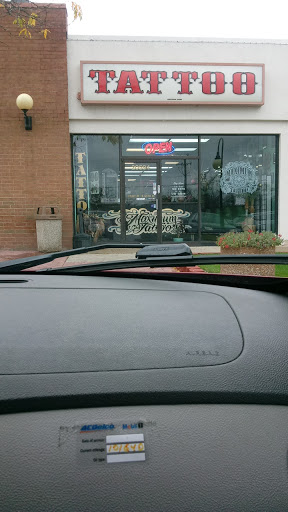 Tattoo Shop «Maximum Tattoo», reviews and photos, 20594 N Milwaukee Ave, Deerfield, IL 60015, USA