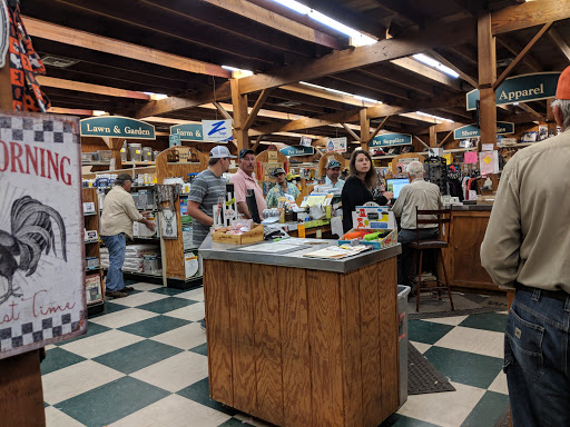 Animal Feed Store «Lochte Feed & General Store», reviews and photos, 509 Longhorn St, Fredericksburg, TX 78624, USA