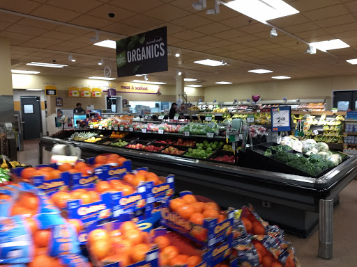 Supermarket «Stop & Shop», reviews and photos, 36 Bedford St, Lexington, MA 02420, USA