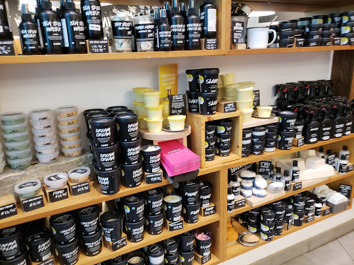 Cosmetics Store «Lush», reviews and photos, 4200 Conroy Rd, Orlando, FL 32839, USA