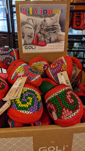 Pet Supply Store «Petapoluza Pet Supply & Grooming», reviews and photos, 114 N 36th St, Seattle, WA 98103, USA