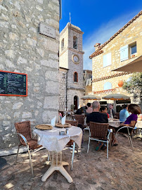 Atmosphère du Restaurant français La Taverne Provencale à Gourdon - n°7