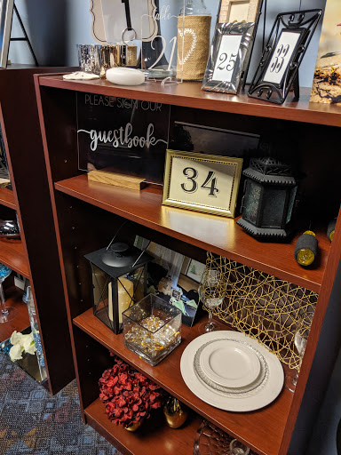 Golf Course «Chenoweth Golf Course & Banquet Facility», reviews and photos, 3087 Chenoweth Rd, Akron, OH 44312, USA