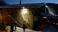 Extérieur du Restaurant Hôtel l'Hermine Blanche à Morzine - n°13