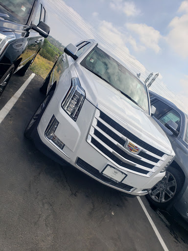 Cadillac Dealer «Parkway Cadillac», reviews and photos, 24055 Creekside Rd Suite A, Santa Clarita, CA 91355, USA