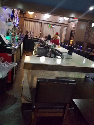 LEVEL Restaurant & Bar
