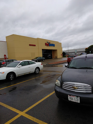 Pet Supply Store «PetSmart», reviews and photos, 443 N Rolling Meadows Dr, Fond du Lac, WI 54937, USA