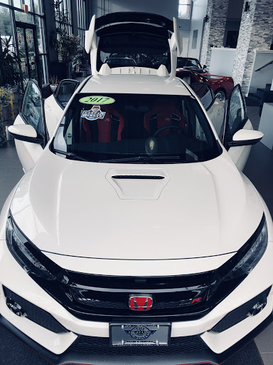 Car Dealer «The Highline Group Inc», reviews and photos, 1150 Westford St, Lowell, MA 01851, USA