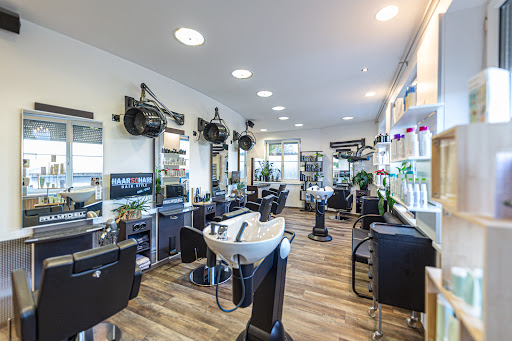 HAARSCHARF hair.style In Höchst