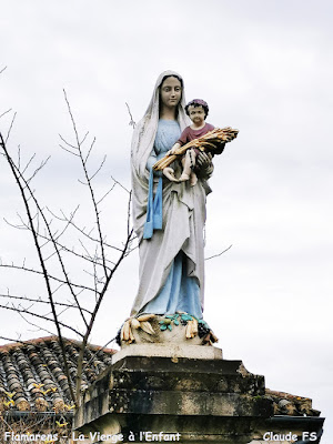 Statue de la Vierge à l'Enfant à Flamarens à Flamarens