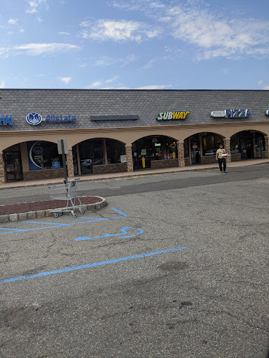 Shopping Mall «Lyons Mall», reviews and photos, 26 Lyons Mall, Basking Ridge, NJ 07920, USA