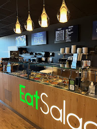 Photo n°44 de Eat Salad à Boé ()