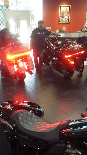 Harley-Davidson Dealer «Oakland Harley-Davidson», reviews and photos, 151 Hegenberger Rd, Oakland, CA 94621, USA