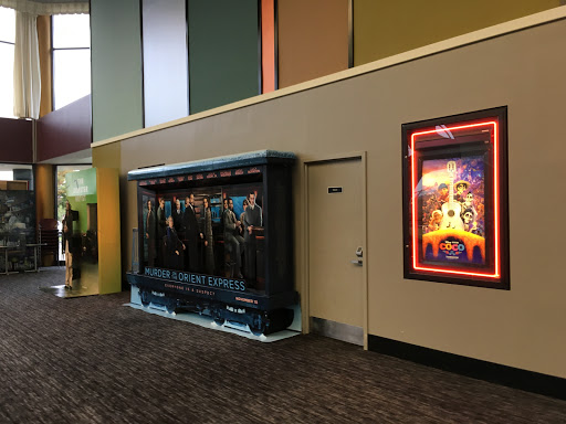 Movie Theater «Farmingdale Multiplex Cinemas», reviews and photos, 1001 Broadhollow Rd, East Farmingdale, NY 11735, USA