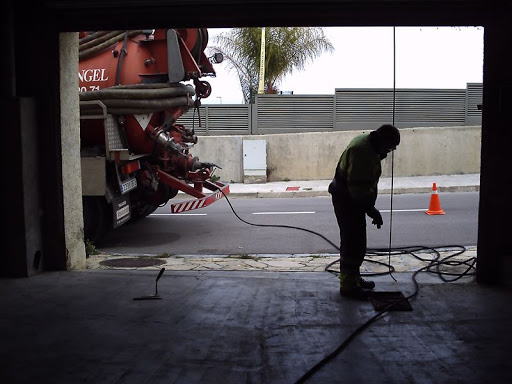 Servei de Neteja Pere i Ángel S.L. en Vilassar de Mar, Barcelona