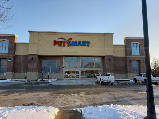 Pet Supply Store «PetSmart», reviews and photos, 5005 S 74th St, Greenfield, WI 53220, USA