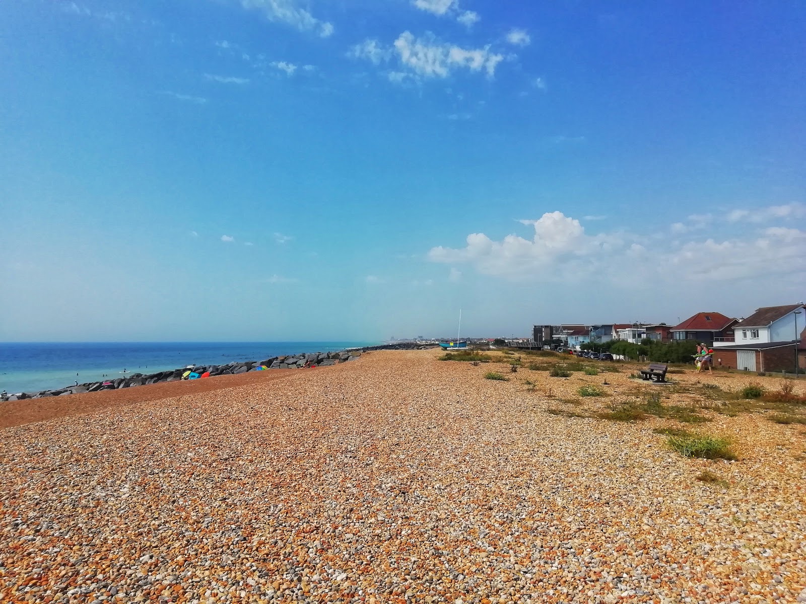 Foto van Shoreham beach met hoog niveau van netheid