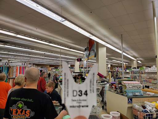 Fabric Store «Jo-Ann Fabrics and Crafts», reviews and photos, 5487 Dressler Rd NW, North Canton, OH 44720, USA