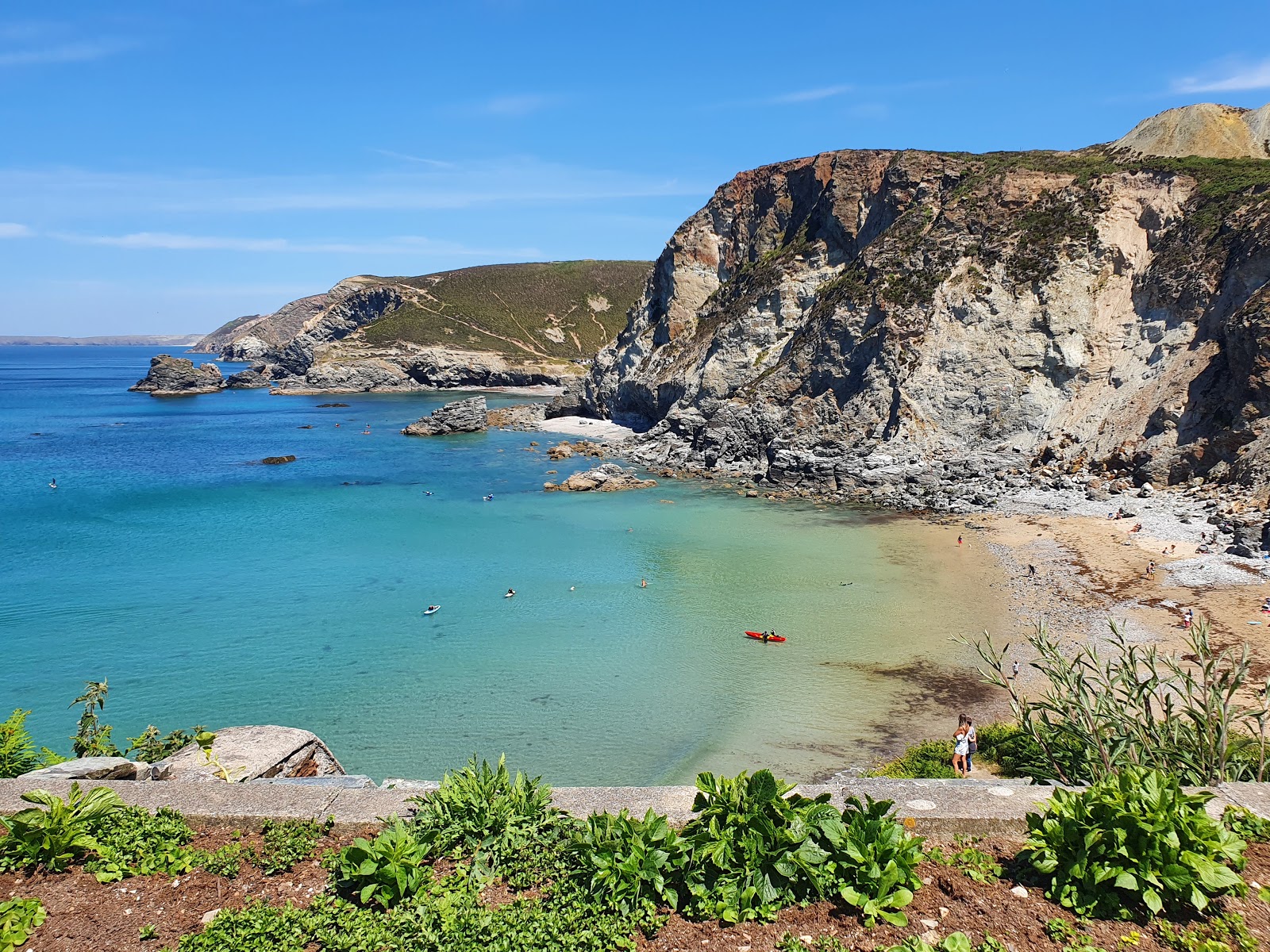 Foto von Trevaunance Cove mit beiger sand Oberfläche