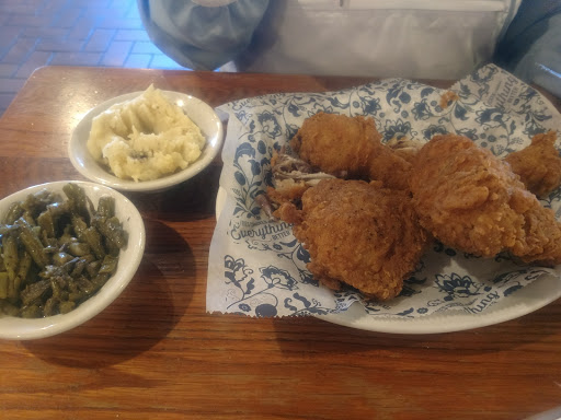 American Restaurant «Cracker Barrel Old Country Store», reviews and photos, 1131 Fashion Ridge Rd, Dry Ridge, KY 41035, USA