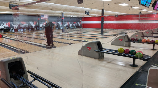 Bowling Alley «AMF Centereach Lanes», reviews and photos, 40 Horseblock Rd, Centereach, NY 11720, USA