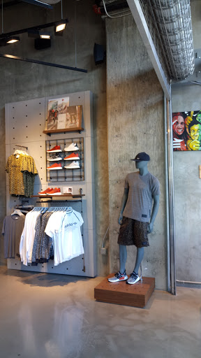 Shoe Store «Adidas Originals», reviews and photos, 8009 Melrose Ave, Los Angeles, CA 90046, USA