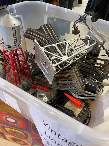 Thrift Store «Pick of the Litter Thrift Shop», reviews and photos, 1127 Chula Vista Ave, Burlingame, CA 94010, USA