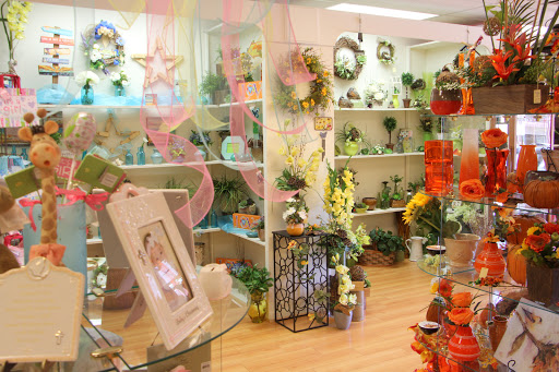 Florist «Bakanas Flowers And Gifts», reviews and photos, 27 N Maple Ave, Marlton, NJ 08053, USA