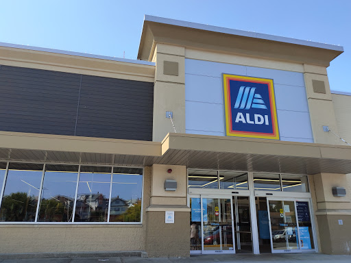 Supermarket «ALDI», reviews and photos, 630 Fellsway, Medford, MA 02155, USA
