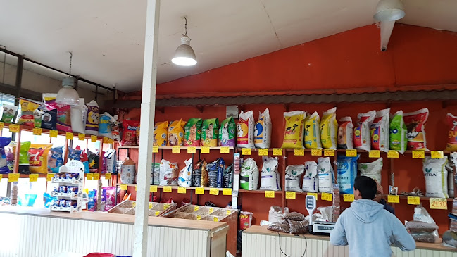 Opiniones de Comercial Villablanca Limitada en Temuco - Tienda de ultramarinos