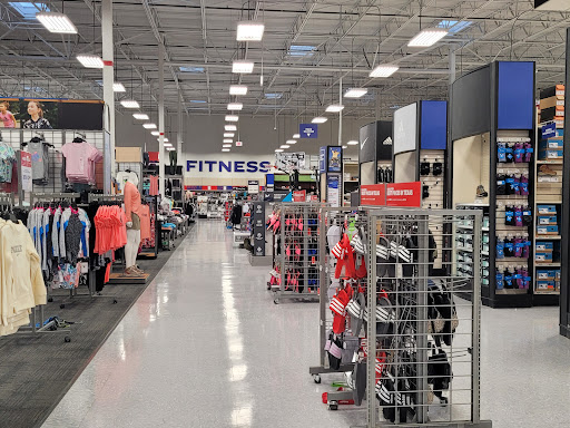 Sporting Goods Store «Academy Sports + Outdoors», reviews and photos, 5400 Brodie Ln, Sunset Valley, TX 78745, USA