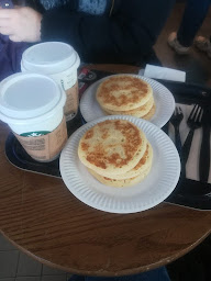Photo n°5 de Starbucks à Colombier-Saugnieu ()